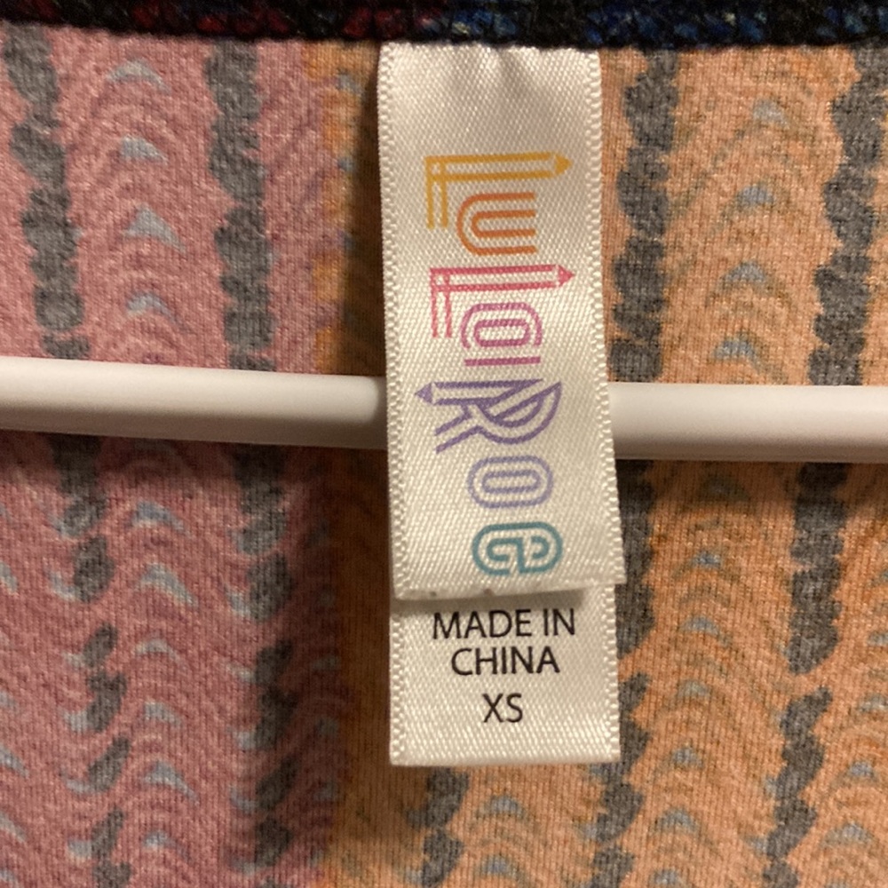 Lularoo - Picture 2 of 3